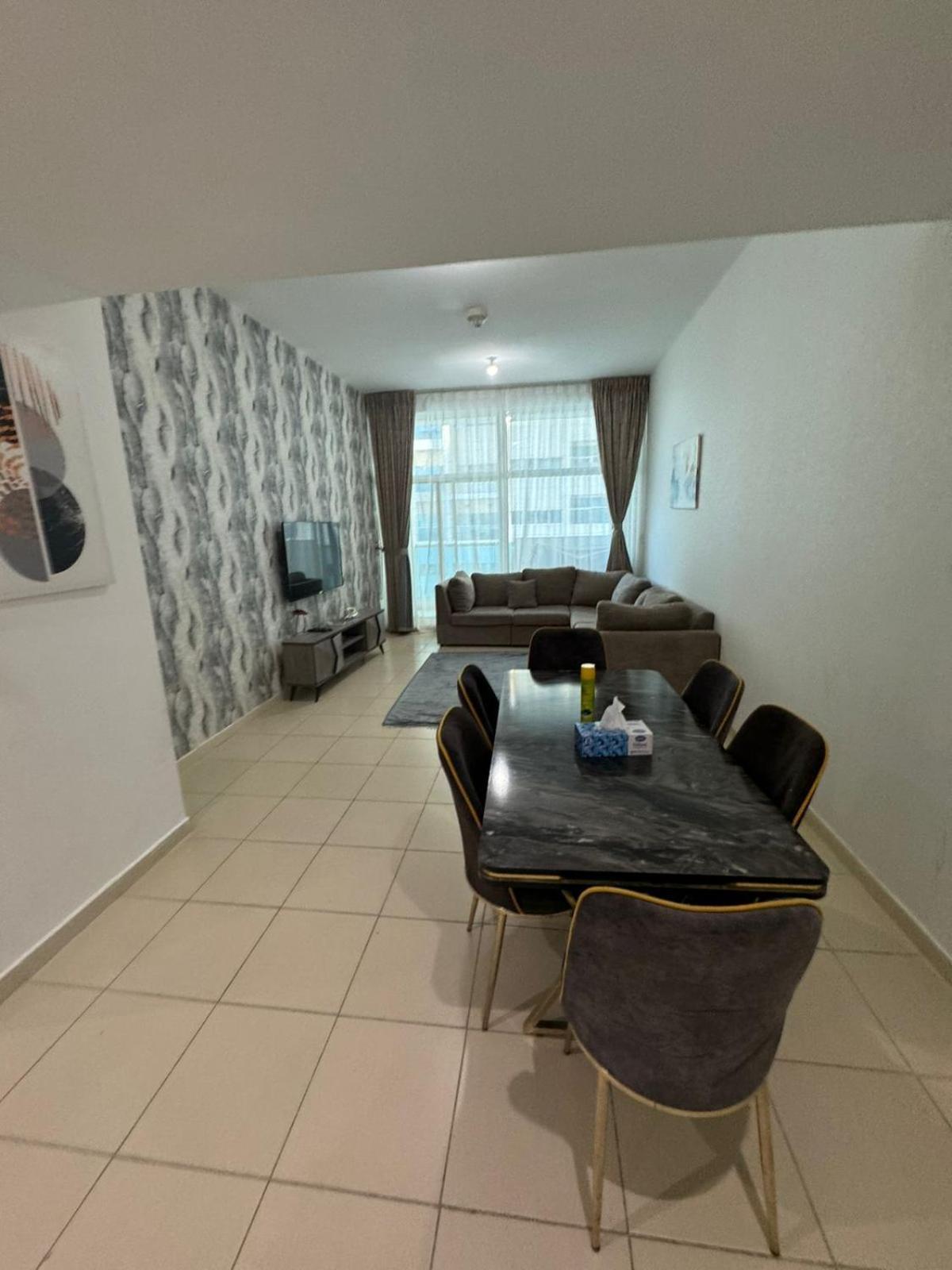 Elegent 2Bhk Next To The Beach With Pool,Gym,Garden,Kids Play Area,Learning Centre,Shops,Cafe,Restaurants Adzsmán Kültér fotó